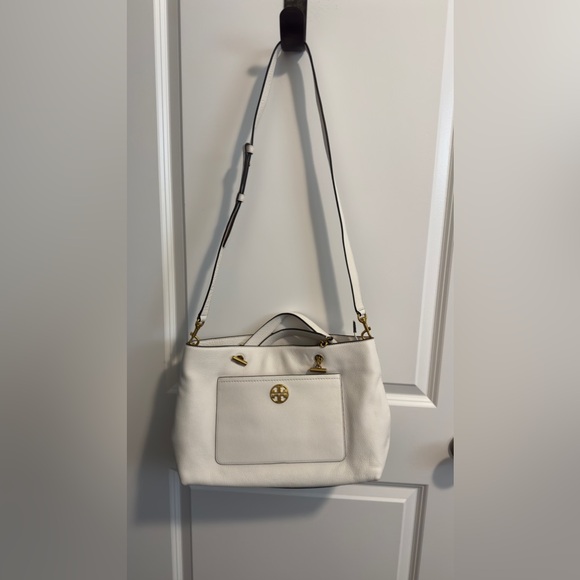Tory Burch Chelsea Pebbled Leather Satchel. White with Gold Hardware. - Picture 2 of 16